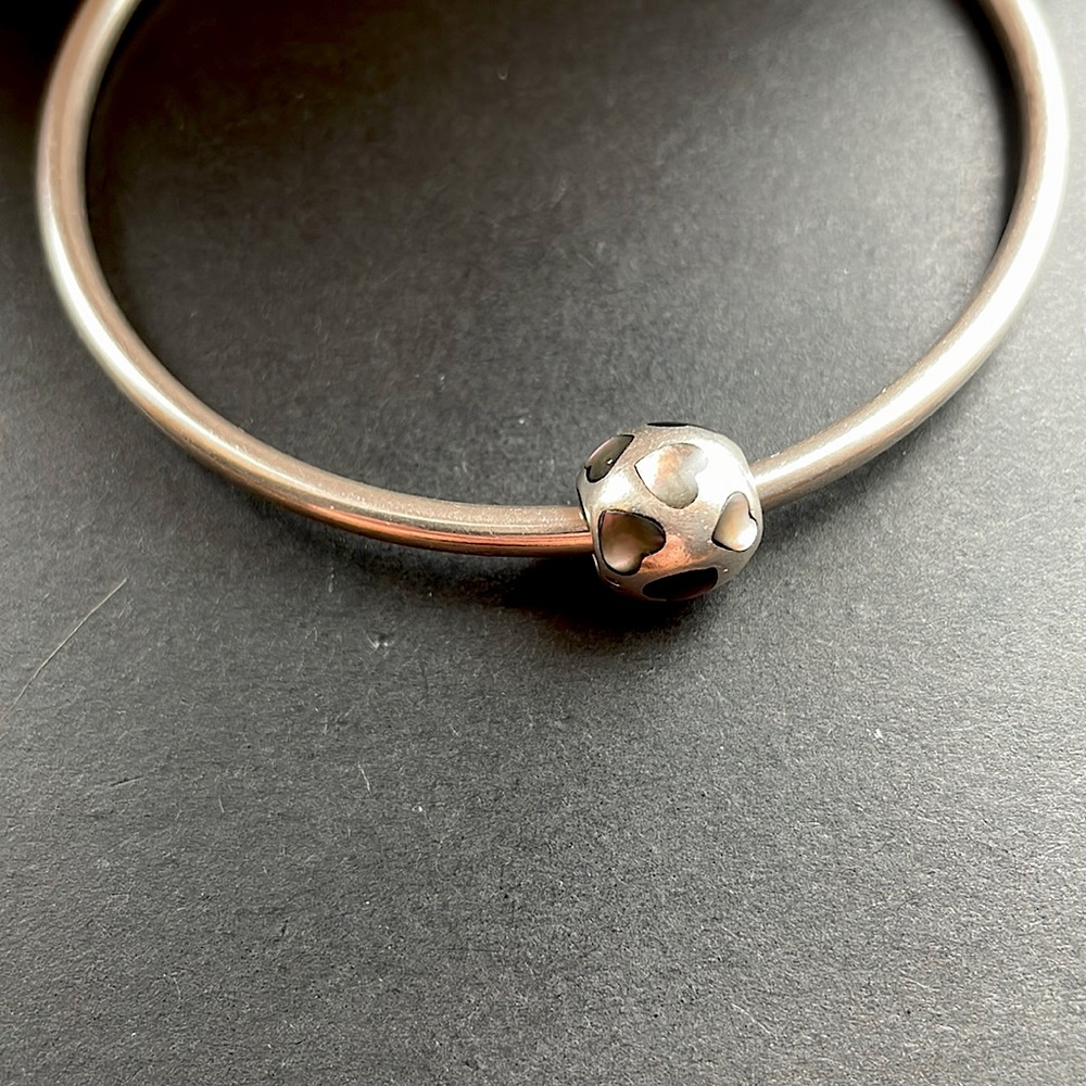 Pandora Black Mother of Pearl Heart charm style 790398MPB